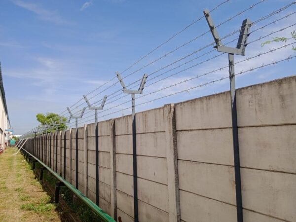 Razor Wire Fencing in Chennai - Image 4